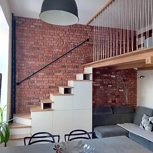  Apartament Kawalerka Z Antresola Do Wziecia